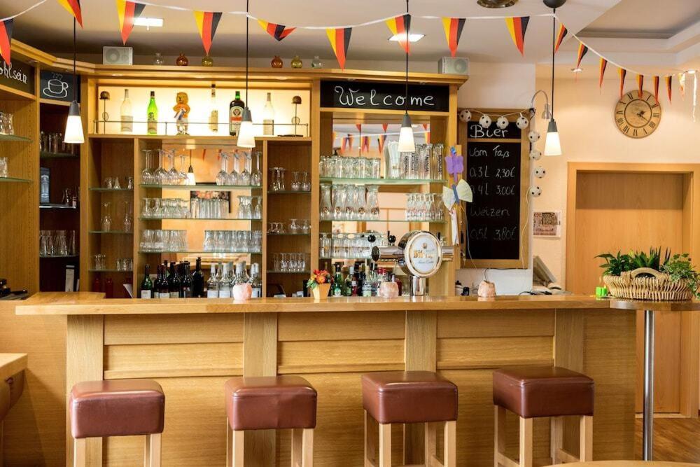 Hotel Zur Mosel Minheim 외부 사진
