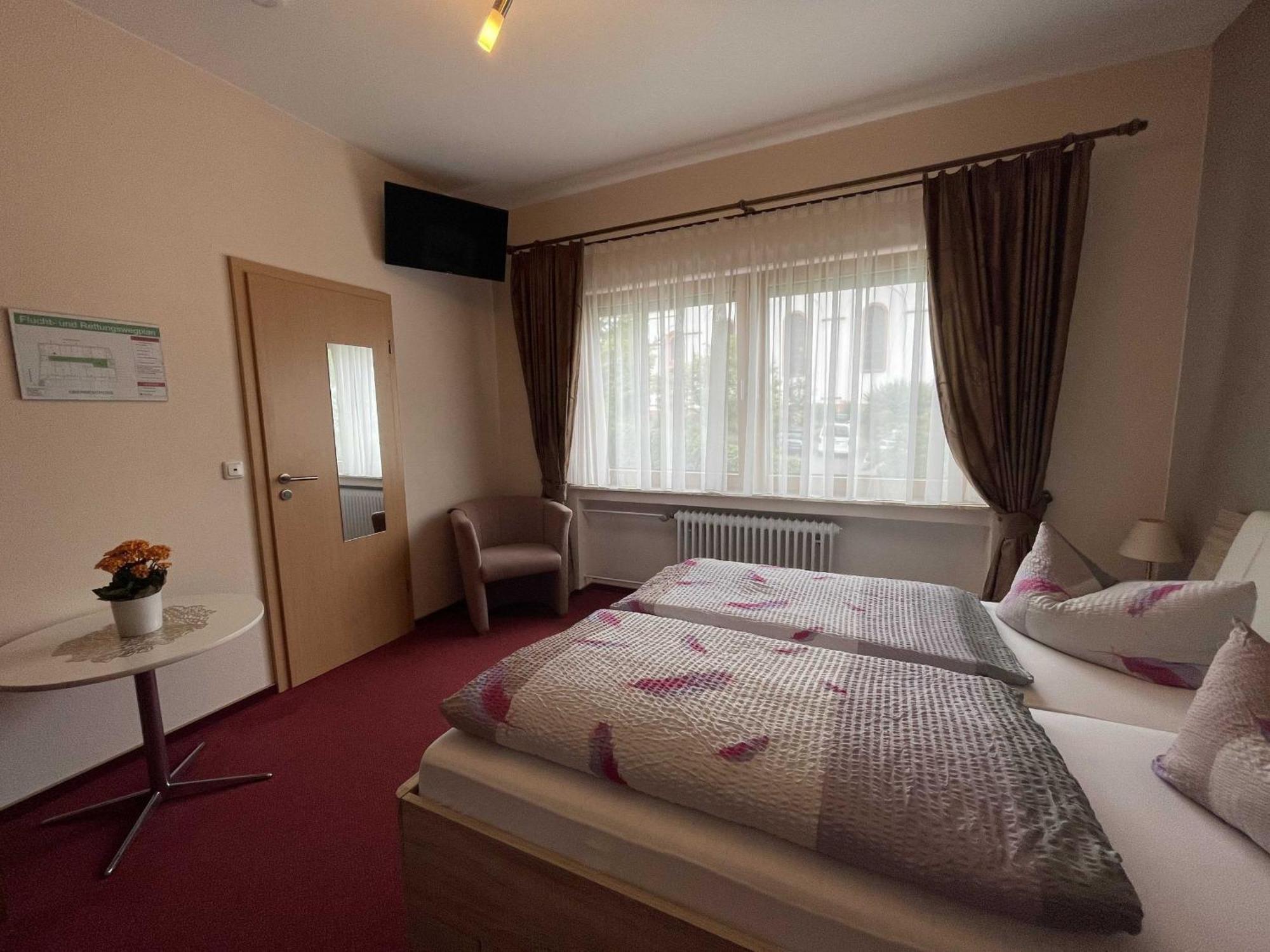 Hotel Zur Mosel Minheim 외부 사진