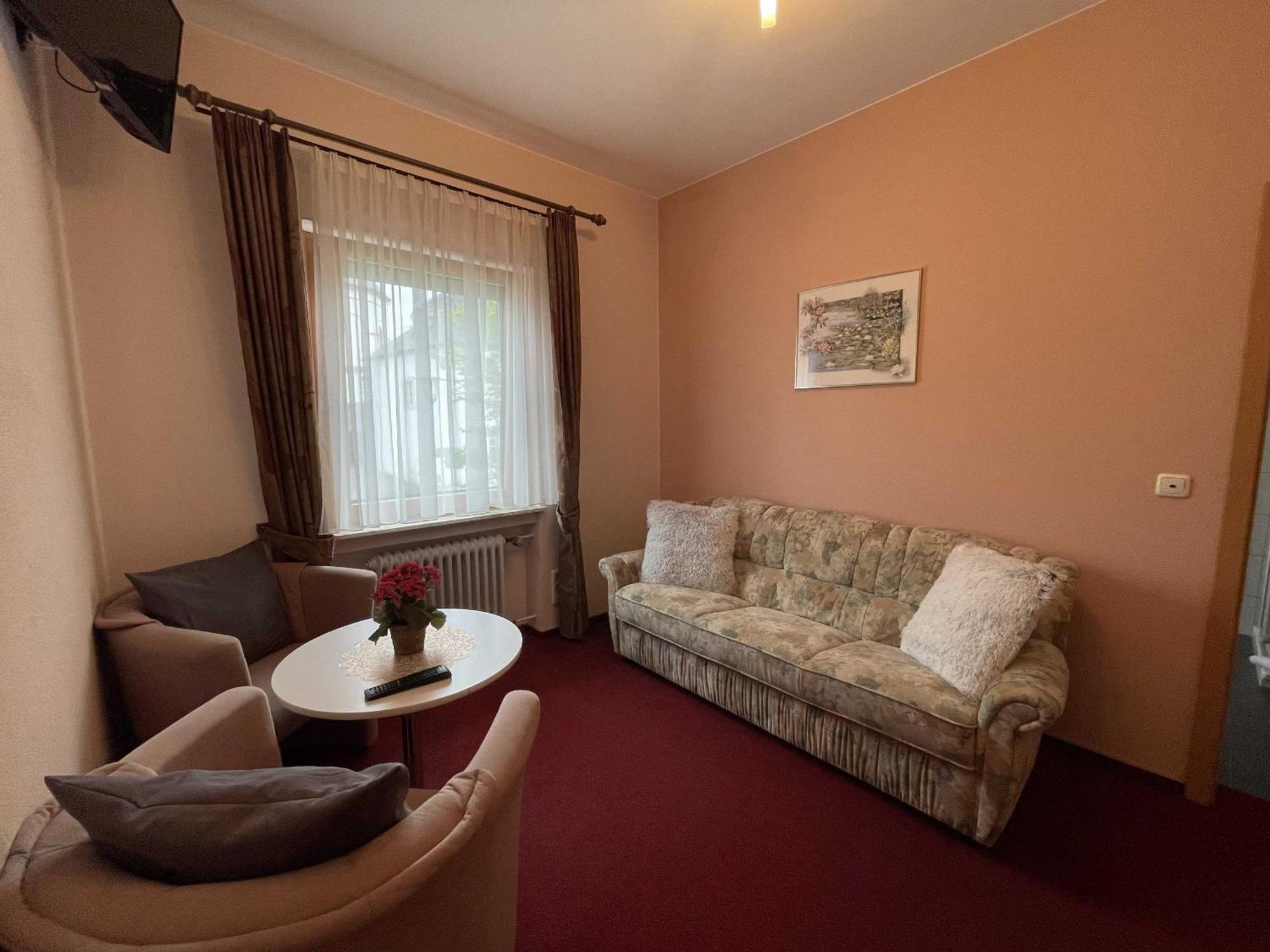 Hotel Zur Mosel Minheim 외부 사진