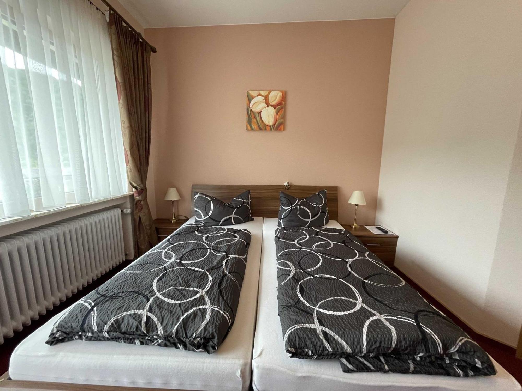 Hotel Zur Mosel Minheim 외부 사진