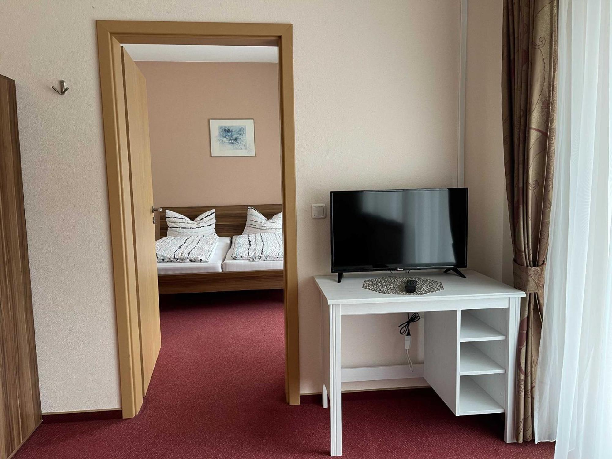 Hotel Zur Mosel Minheim 외부 사진